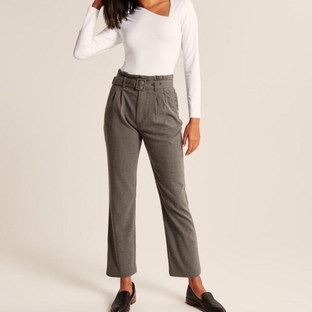 A&F Belted Ankle Grey Straight Pants